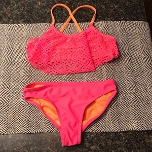 Girl’s Small (6-6x) two piece swimsuit 👙